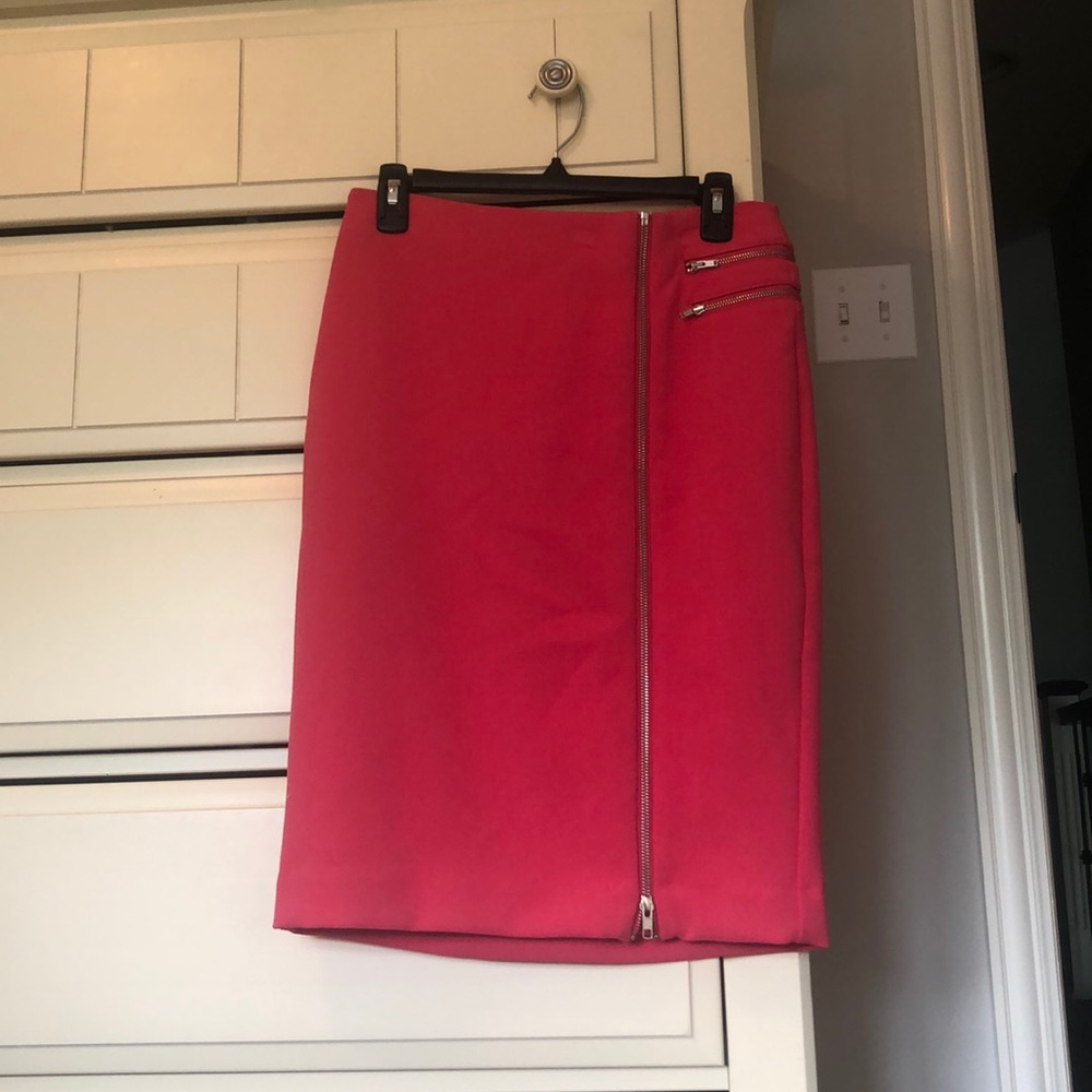 Worthington Hot Pink Pencil Skirt